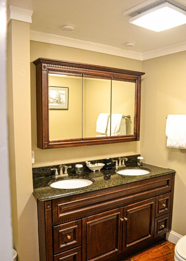 Inn The At Marshland Farm 3*